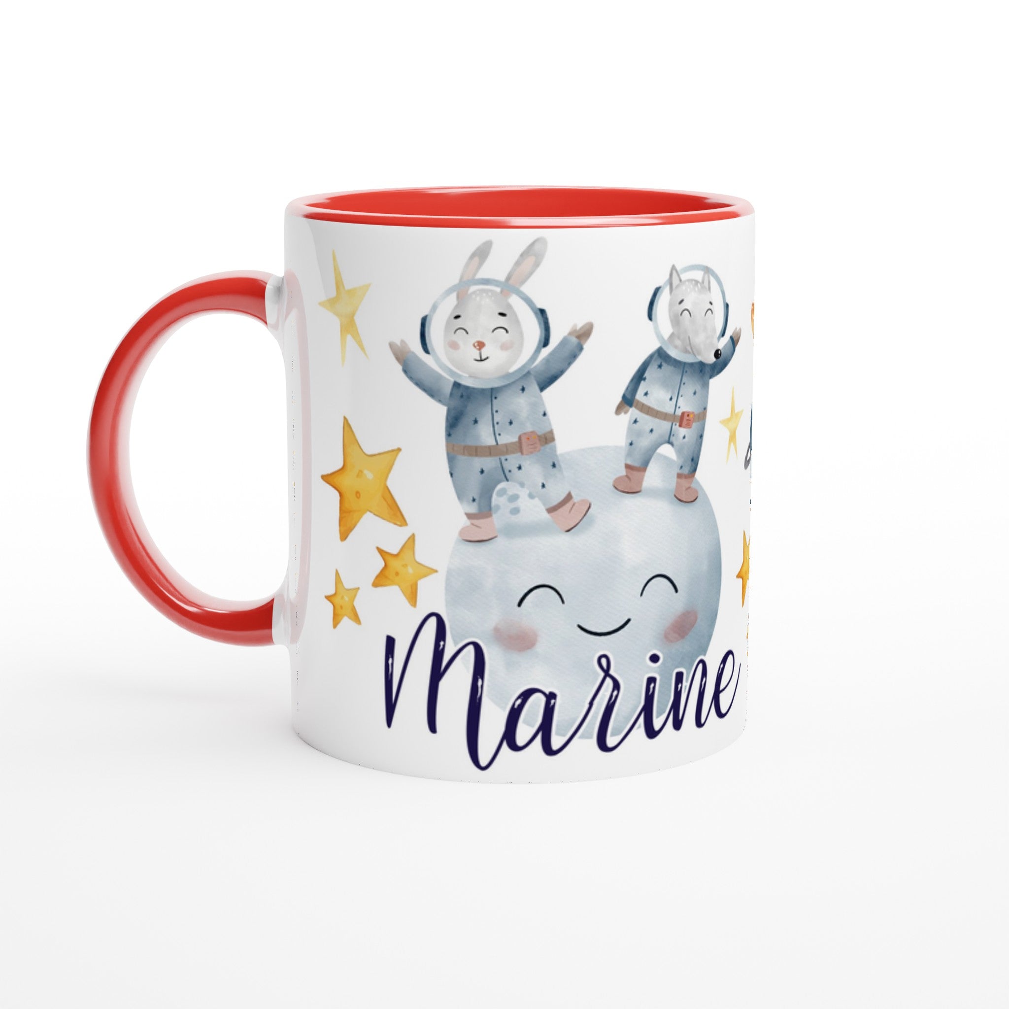 Mug personnalisé avec lapins flottant parmi les étoiles, intérieur rouge, parfait pour un cadeau dynamique et unique.