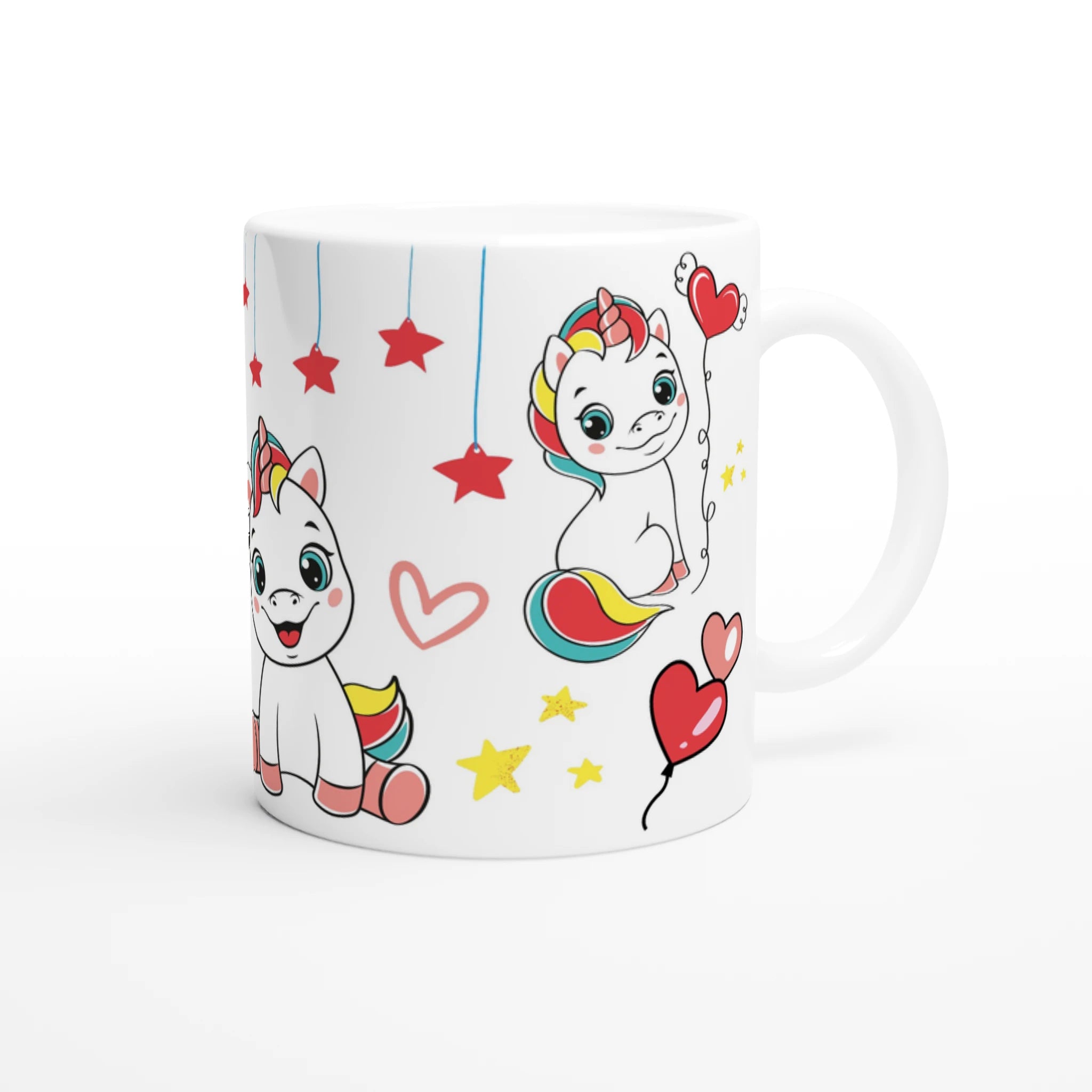 Mug personnalisé tout blanc avec licorne joyeuse et ballons colorés, idéal pour un cadeau enfant féerique et original.