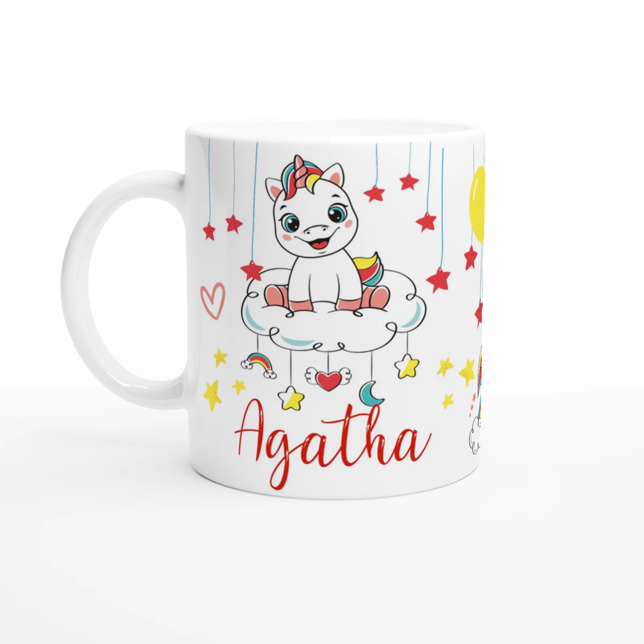Mug personnalisé tout blanc avec licorne assise sur un nuage et étoile magique, idéal pour un cadeau féerique et original.