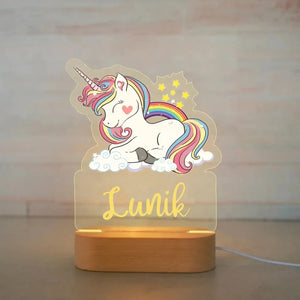 Veilleuse licorne personnalisée avec prénom – Lampe LED en bois, motif licorne endormie, idéale pour une chambre bébé et un cadeau naissance ou baptême.