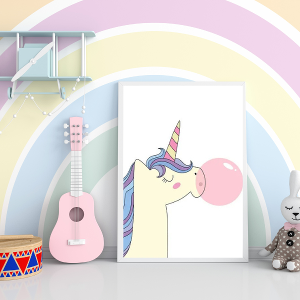 Zoom sur la texture toile coton canvas d’une affiche licorne pour enfant.