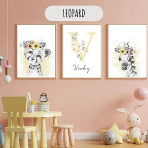 Triptyque d’affiches décoratives pour chambre d’enfant avec léopard aquarelle jaune pastel