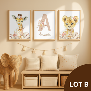 Affiches personnalisées safari pour chambre bébé avec girafe et lionceau, affiche centrale initiale florale, décoration murale bébé fille en toile coton canvas.