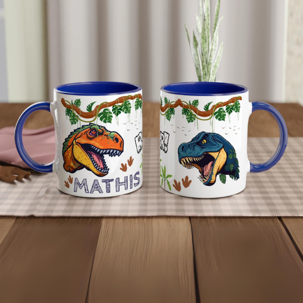 Mug personnalisé avec motif dinosaure T-Rex, intérieur bleu, cadeau idéal pour enfant.