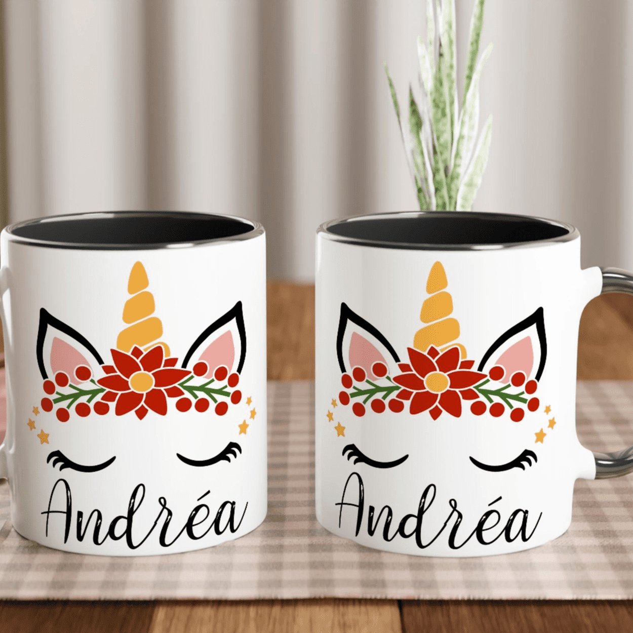 Mug blanc décoré d’une licorne stylisée avec couronne florale, design fantaisie et intérieur noir