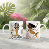 Mug prénom personnalisé avec illustrations de sirènes dorées, étoiles de mer et décor marin poétique sur fond océan