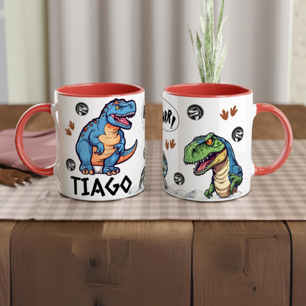 Mug dinosaure personnalisé avec prénom, intérieur rouge, motif T-Rex amusant pour enfant.