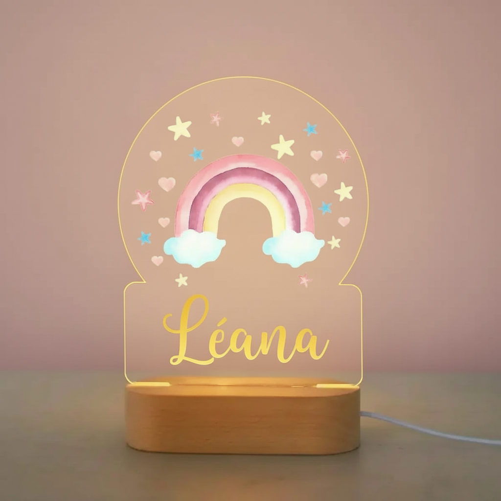 Veilleuse LED enfant arc en ciel utilisée comme lumière d’appoint nocturne